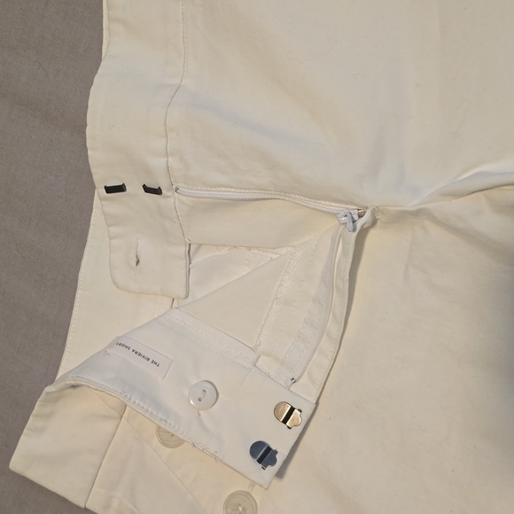 Loft white shorts 4" - Picture 3 of 6